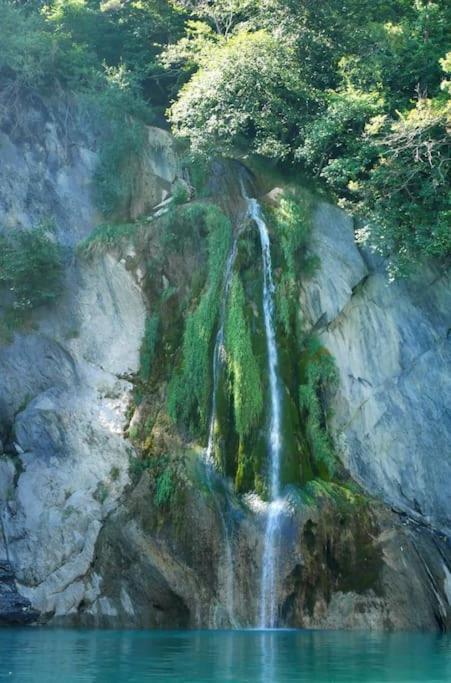 Gite De Charme : La Grange Au Lac Azur Treffort  Zewnętrze zdjęcie