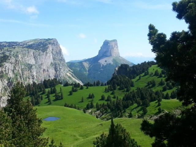 Gite De Charme : La Grange Au Lac Azur Treffort  Zewnętrze zdjęcie