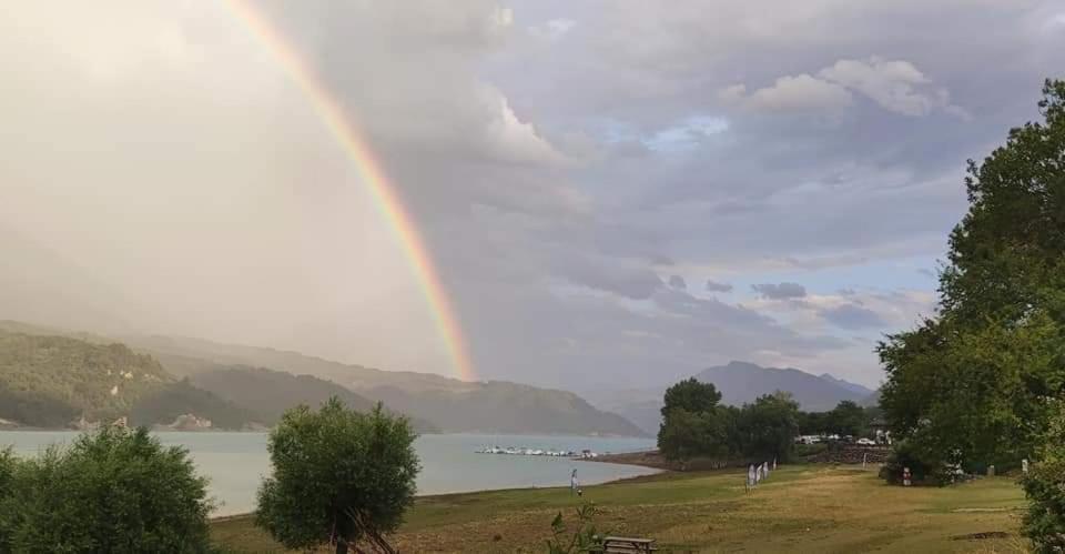 Gite De Charme : La Grange Au Lac Azur Treffort  Zewnętrze zdjęcie